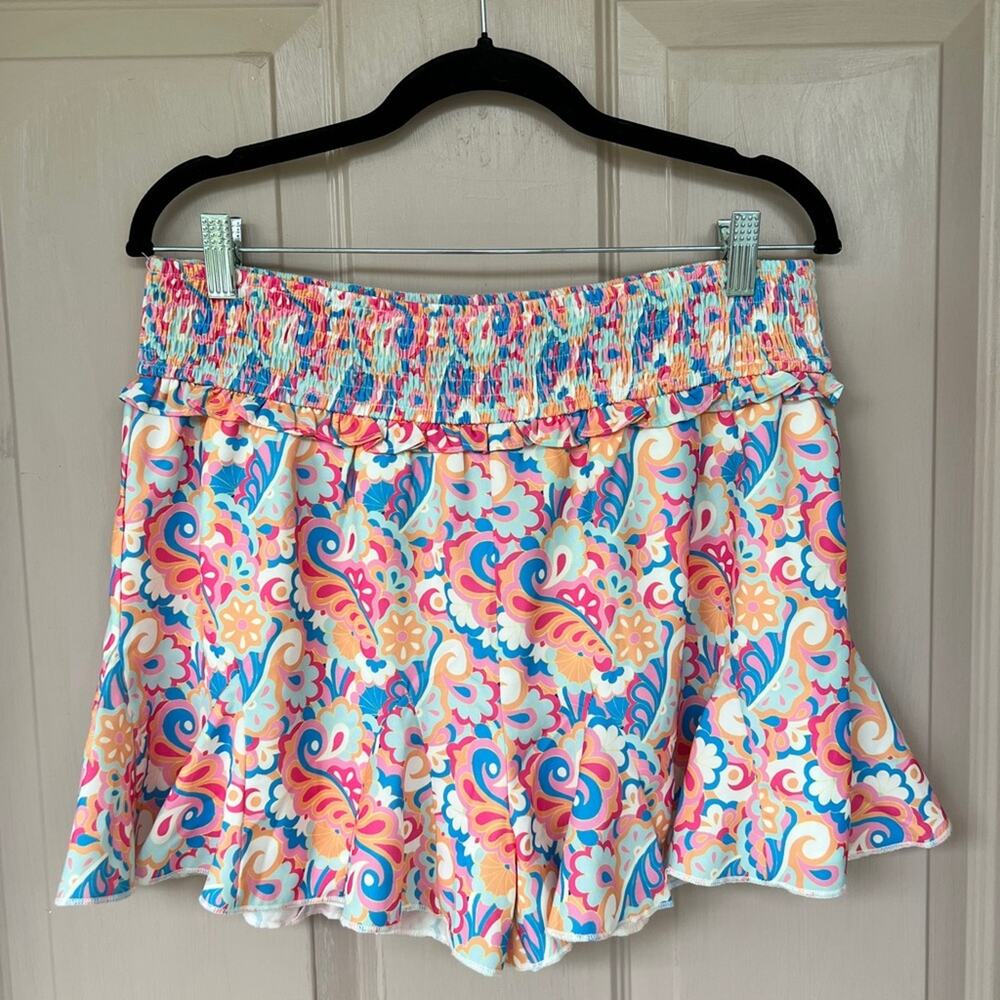 Pink Lily Smocked Waist Retro Floral Shorts - Size L